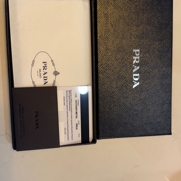 Saffiano Metal Prada Wallet Viola Color - Picture 5 of 7